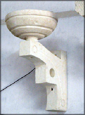 lámparas en piedra de Lecce
